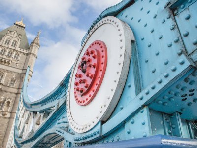Tower Bridge's suspension cables