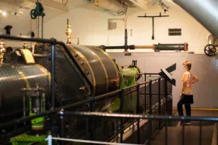 A visitor in Tower Bridge Engine Rooms.