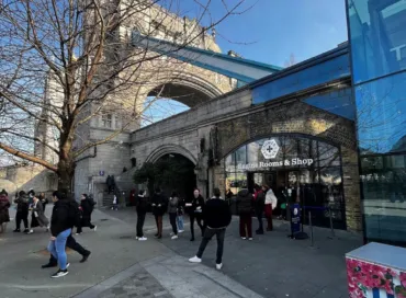 Engine Room and Gift Shop entrance underneath Tower Bridge